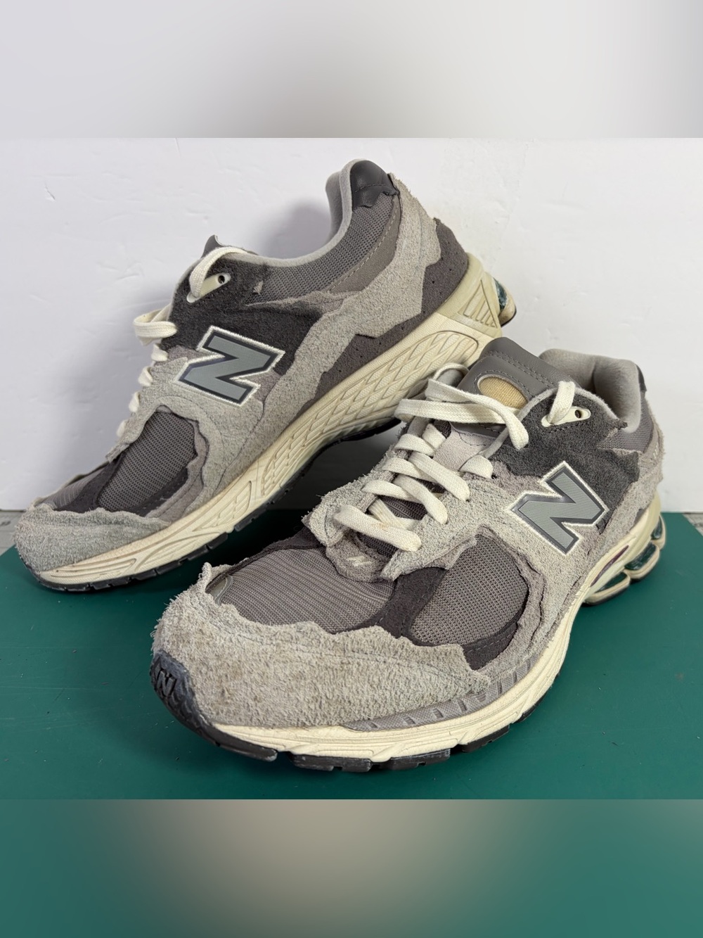 New Balance 2002R Protection Pack Rain Cloud Gray M2002RDA Men’s Size 12